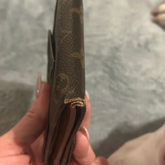 Louis Vuitton Vintage Monogram Coated Canvas Elise Compact Wallet - Picture 9 of 13